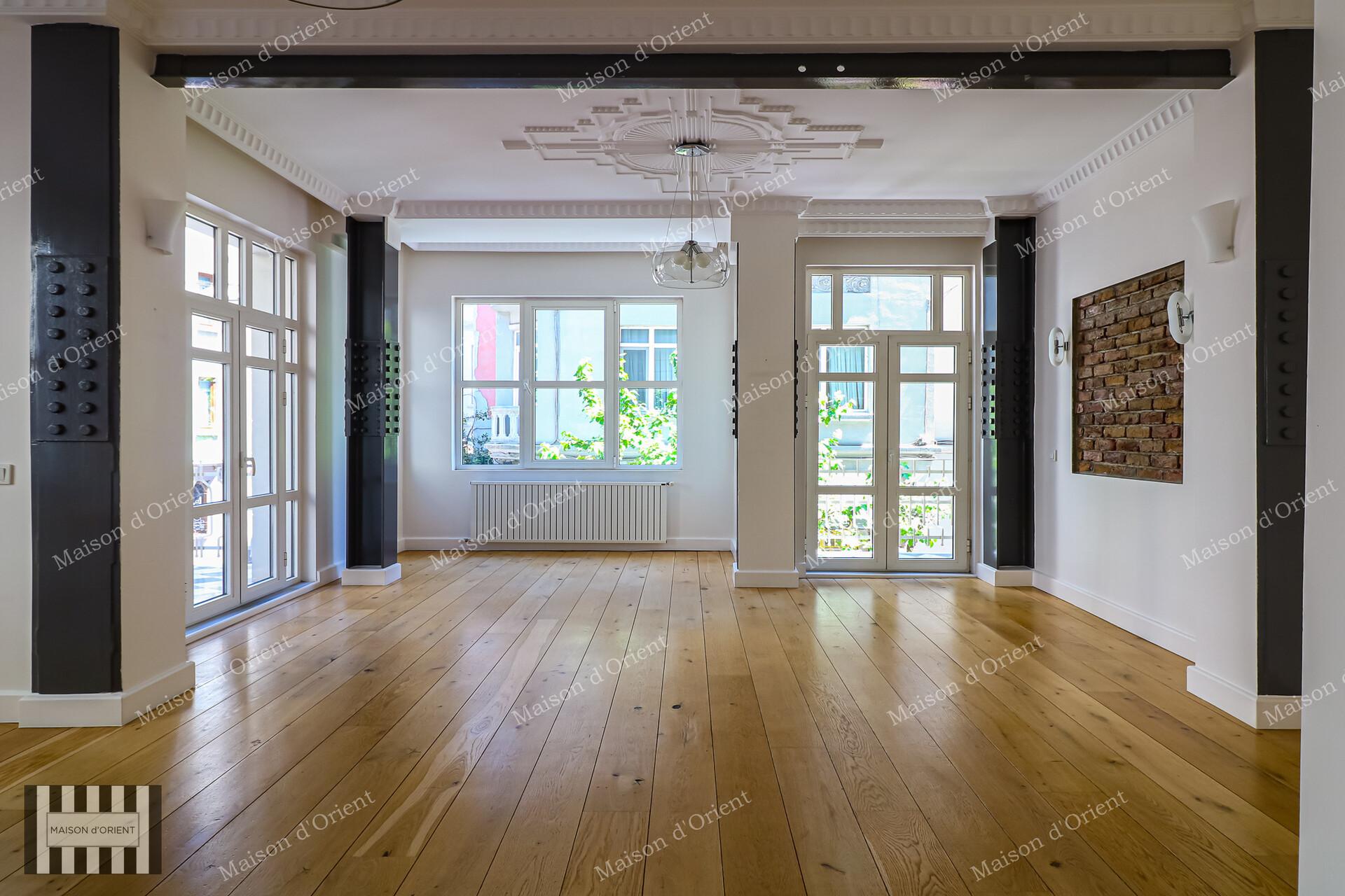 Fully Renovated 2+1 Flat in Cihangir — Cihangir, İstanbul — 2+1 — Closed