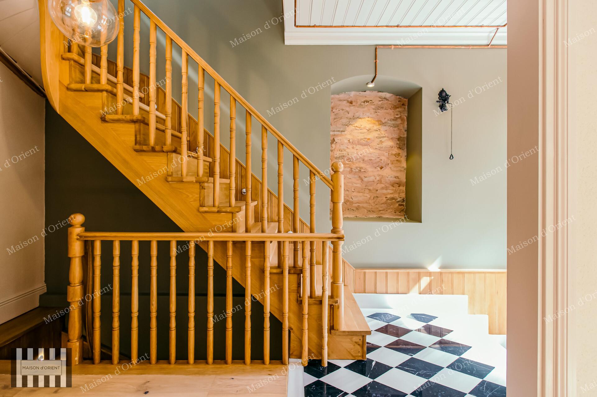 Historical Triplex House for Sale in Gümüşsuyu — Gümüşsuyu, İstanbul — 2+1 — For Buy