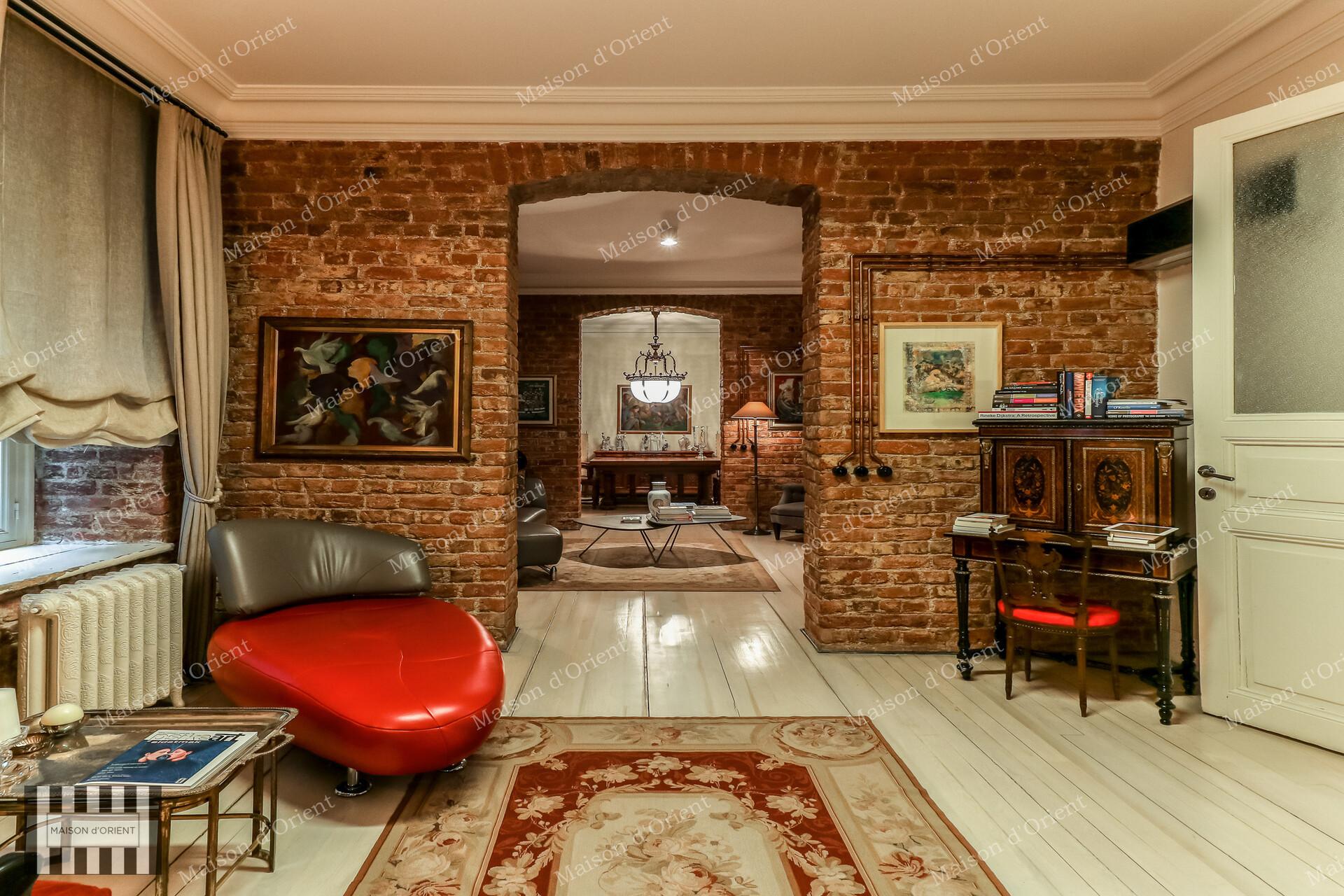 3+1 Apartment for Sale in Historical Dogan Apartment — Galata, İstanbul — 3+1 — Closed