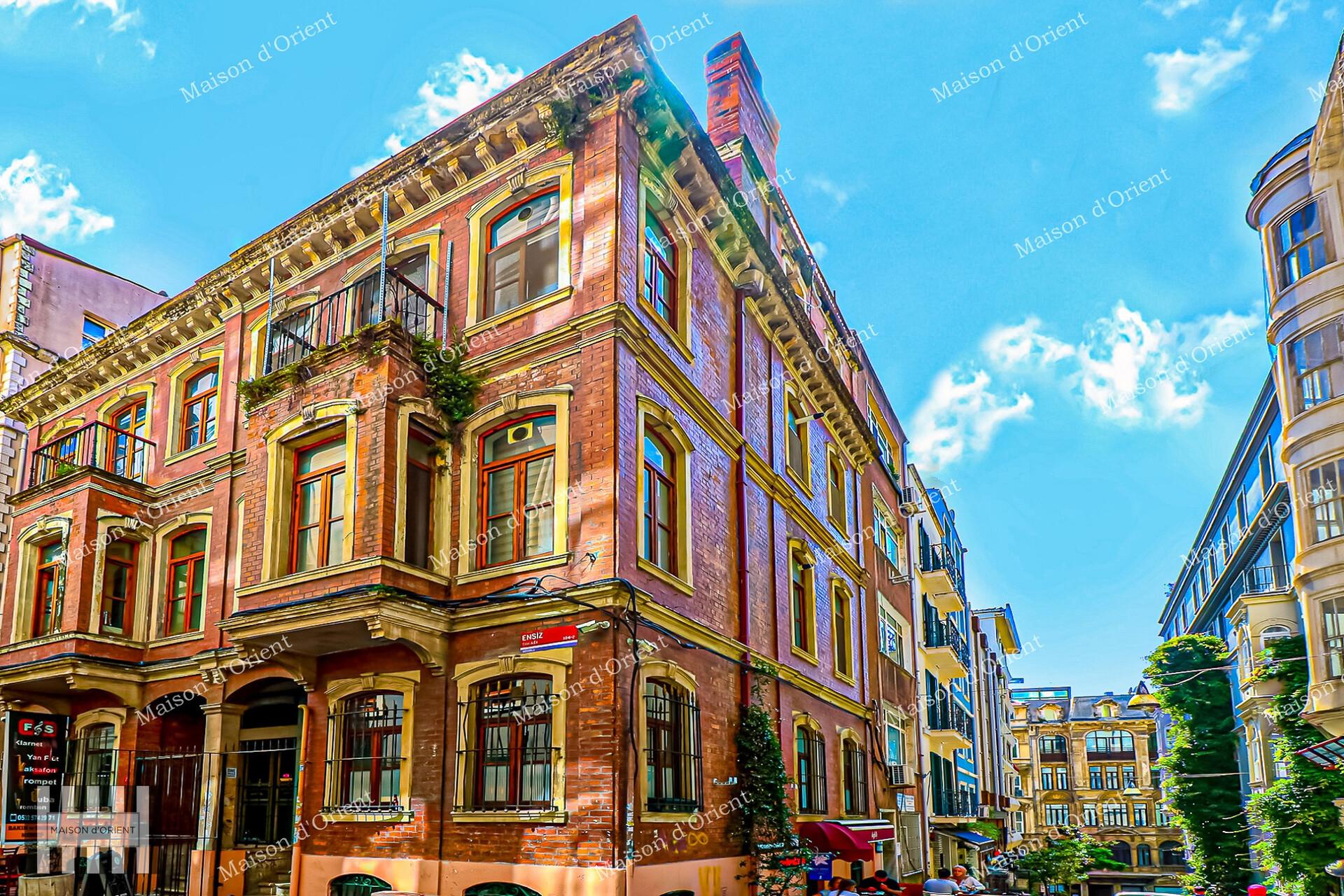 Historical Building for Sale in Pera District — Pera, İstanbul — 10 — Closed