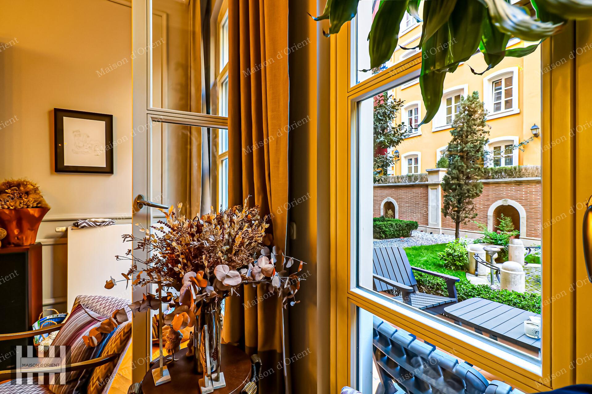 2+1 Flat with Garden in Tomtom Gardens For Sale — Tomtom, İstanbul — 2+1 — Closed