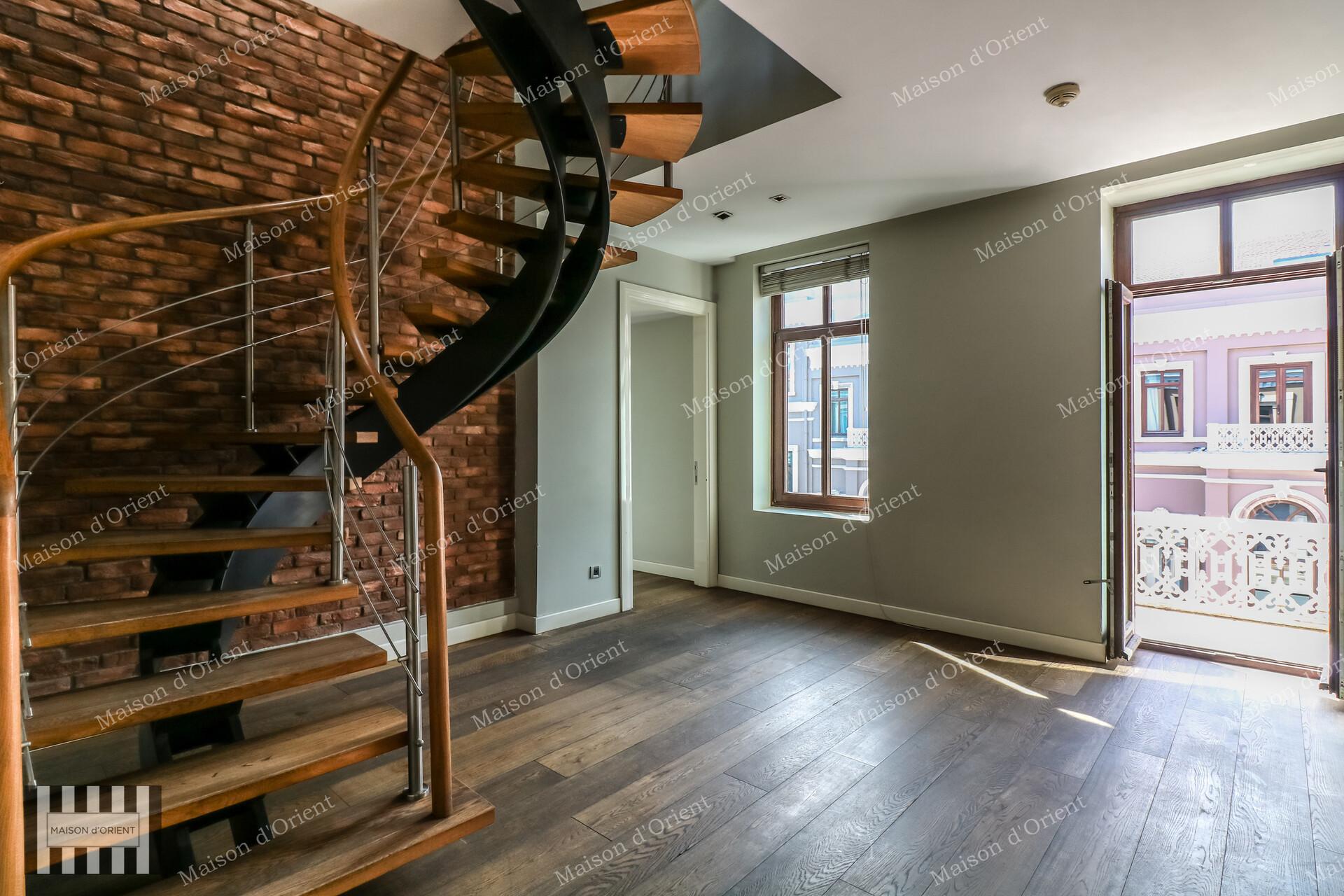 Duplex Office with Terrace for Rent in Akaretler Row Houses — Akaretler, İstanbul — 3+1 — Closed