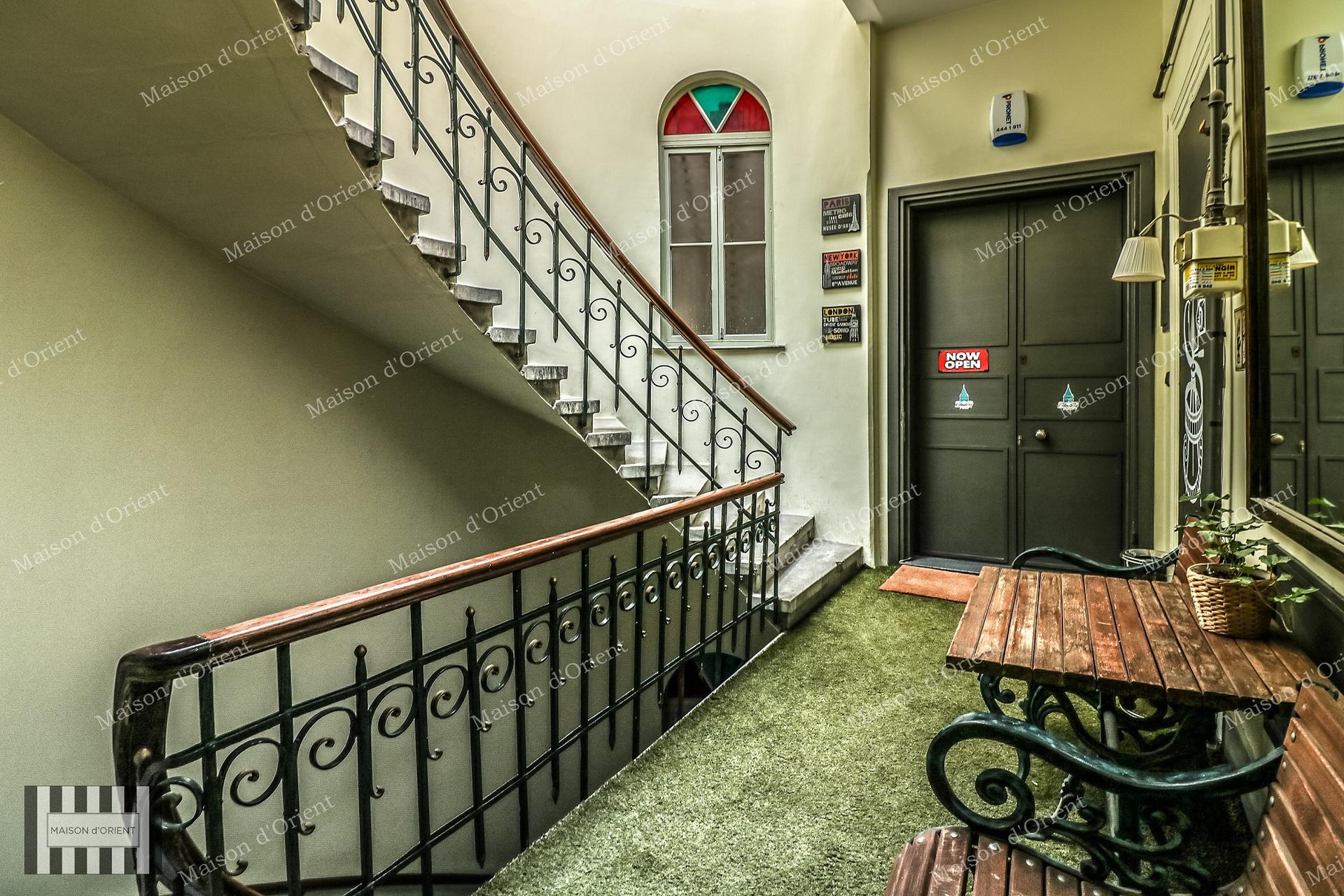280sqm Flat for Rent with View in Tunnel Square — Tünel, İstanbul — 5+1 — Closed