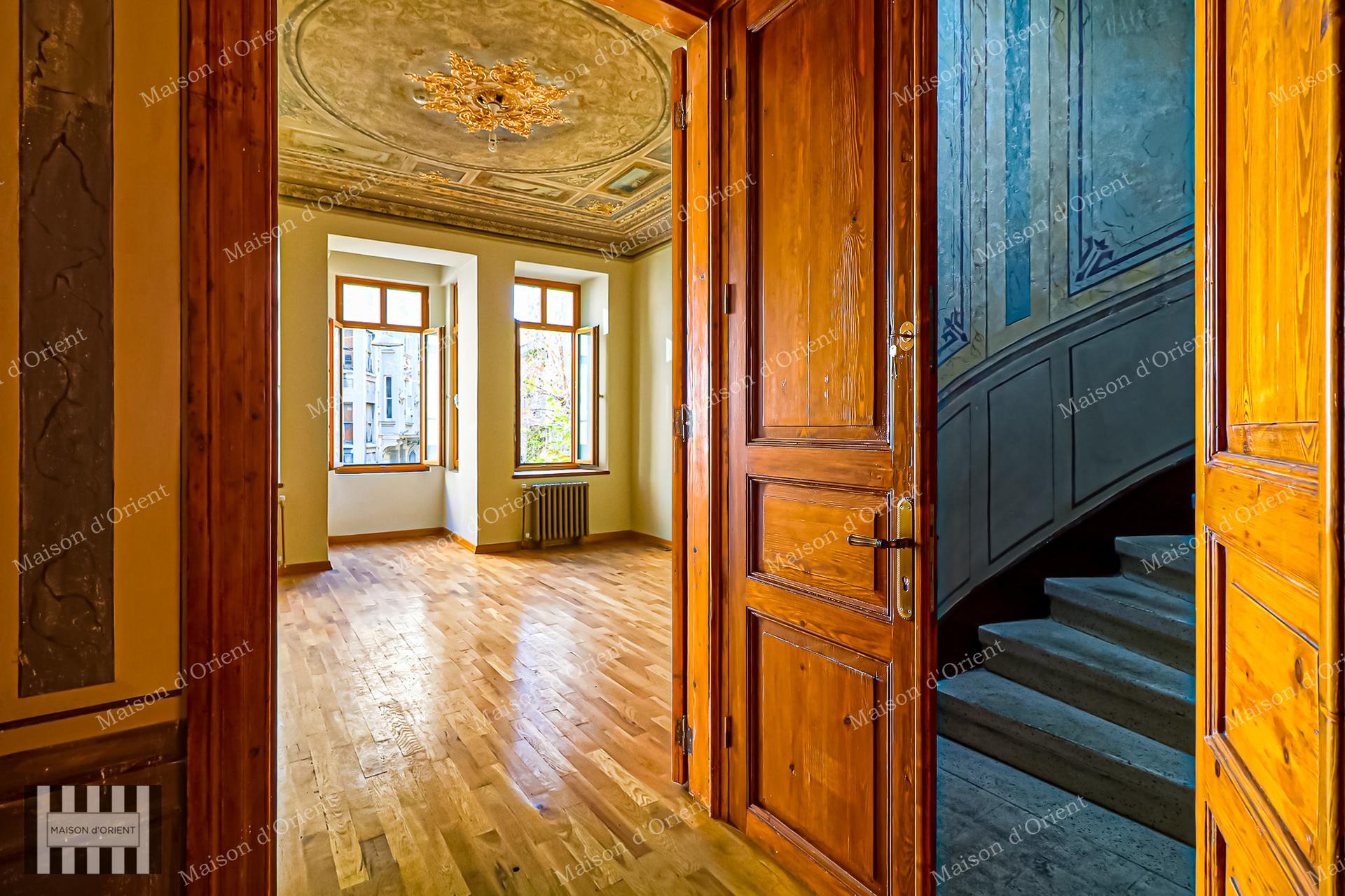 Historical Building with Terrace and View For Sale in Galatasaray — Galatasaray, İstanbul — Closed