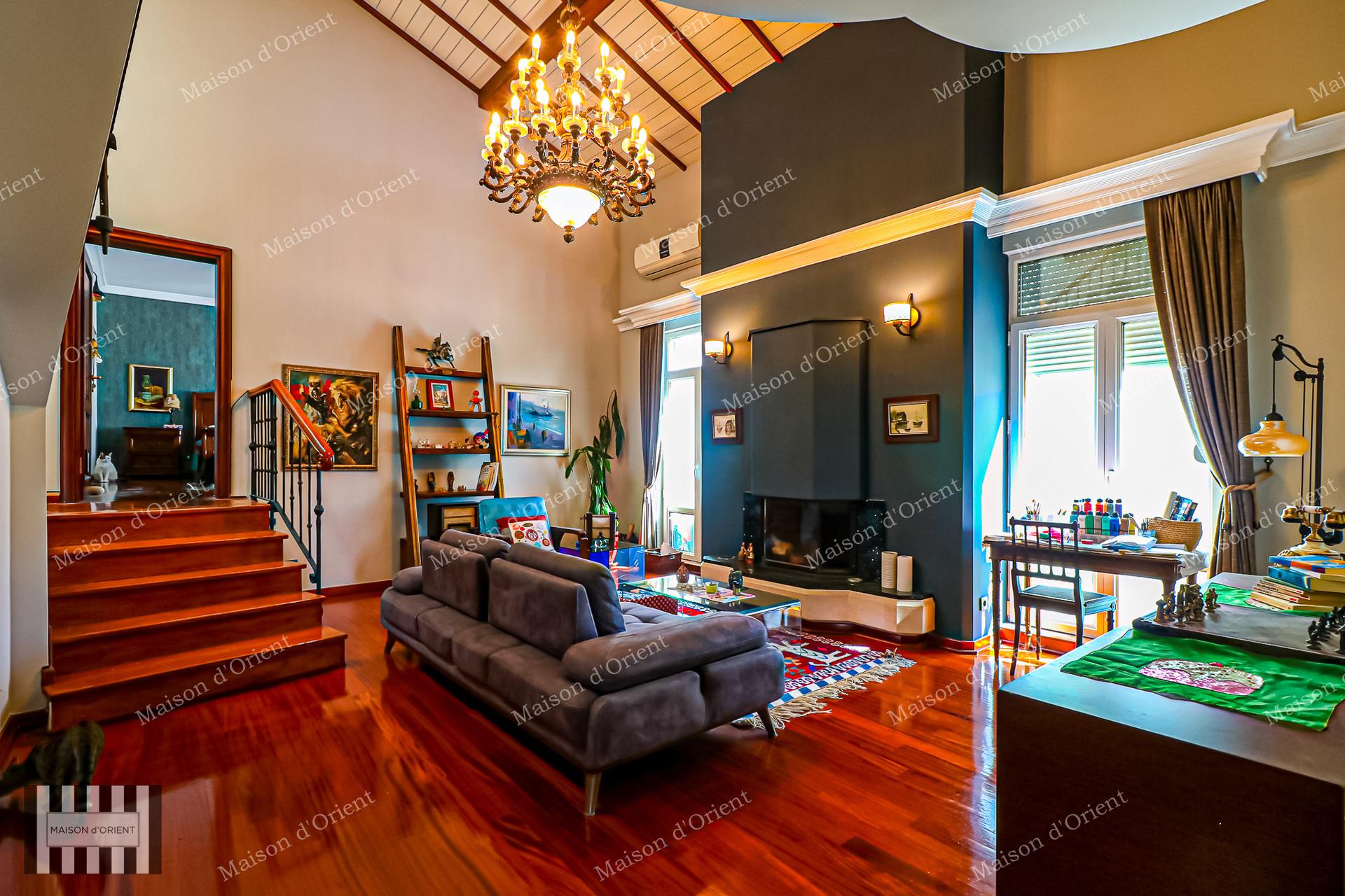 5+2 Duplex for Sale with Private Terrace in Central Acıbadem — Acıbadem, İstanbul — 5+2 — Closed