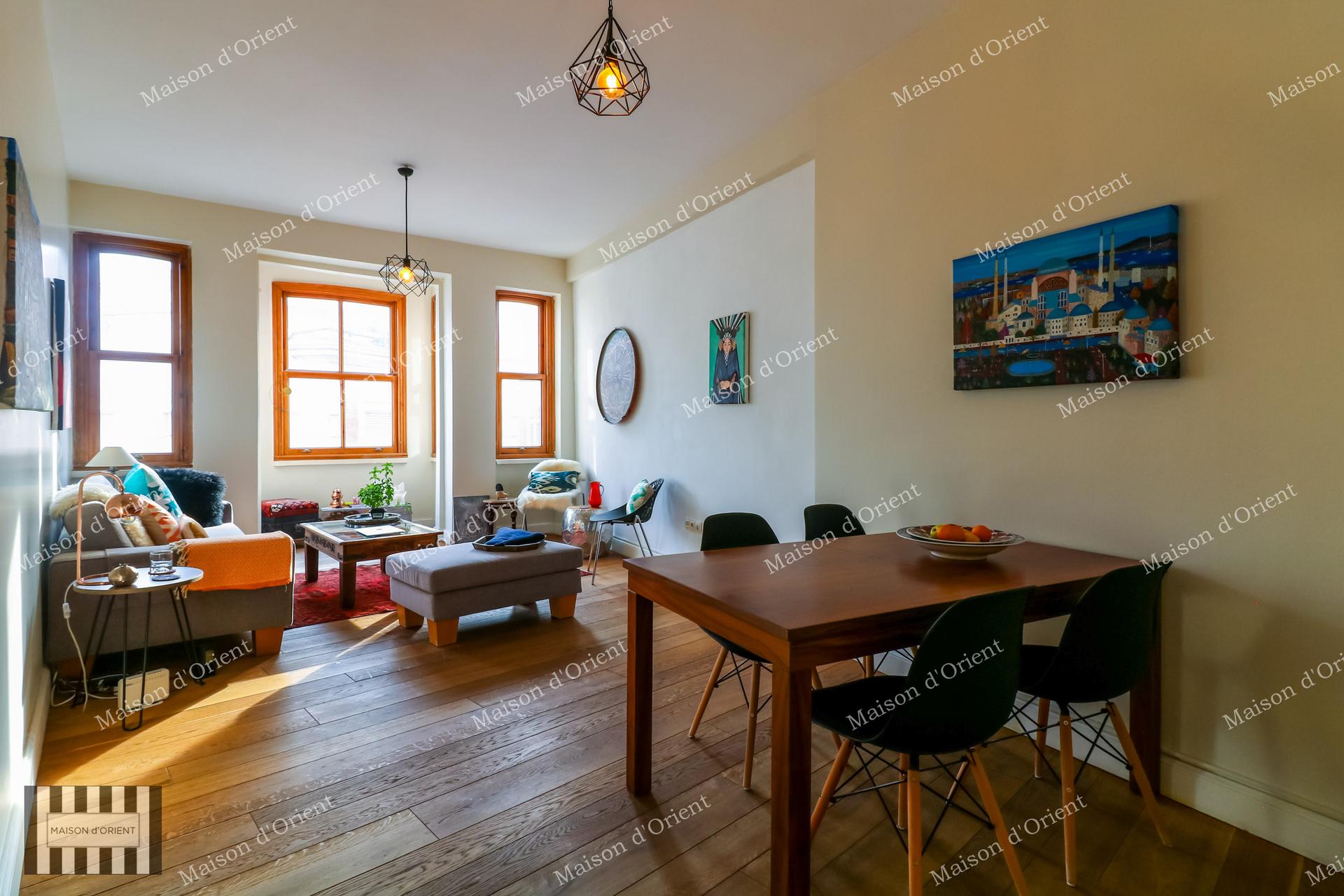 2+1 Rental Flat in Historical Esat Bey Building, Galata — Galata, İstanbul — 2+1 — Closed