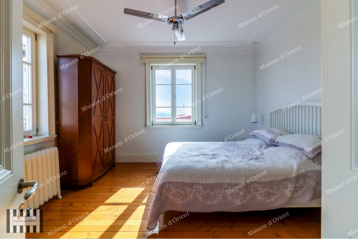1+1 Flat for Rent in Historical Urgliavich Building in Galata