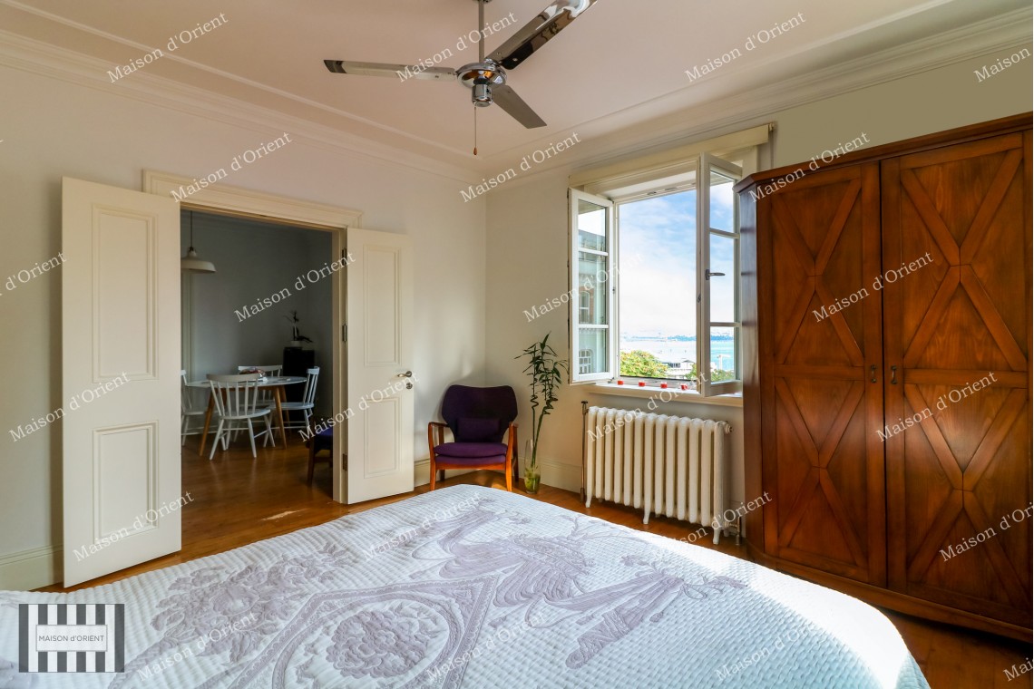 1+1 Flat for Rent in Historical Urgliavich Building in Galata