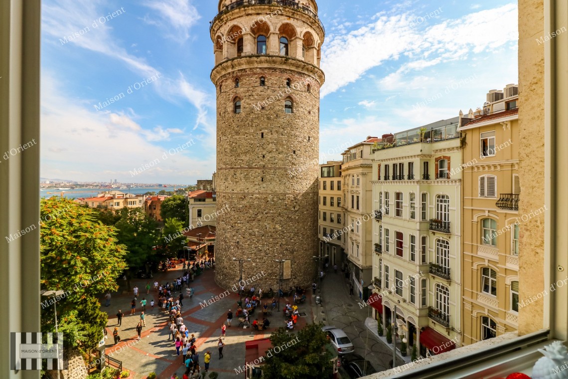 1+1 Flat for Rent in Historical Urgliavich Building in Galata