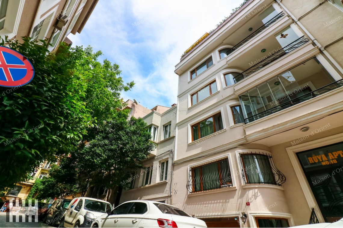145sqm, 3+1 Flat for Sale in Cihangir