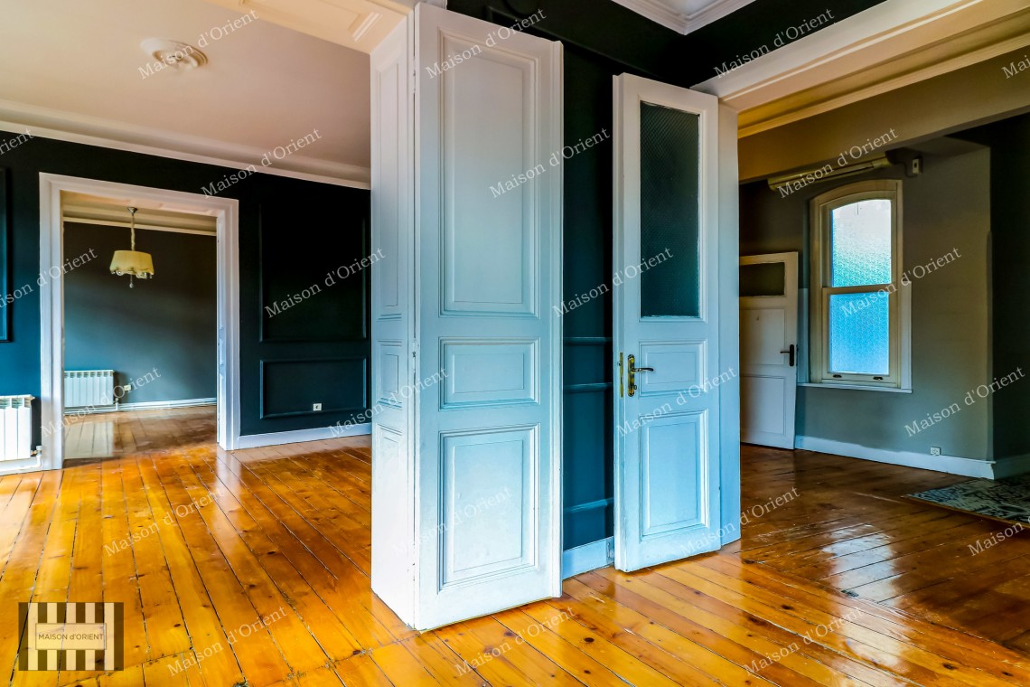150sqm Flat with View for Rent in Dogan Apartment, Galata