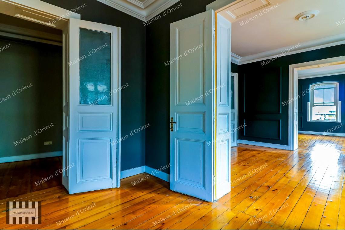 150sqm Flat with View for Rent in Dogan Apartment, Galata