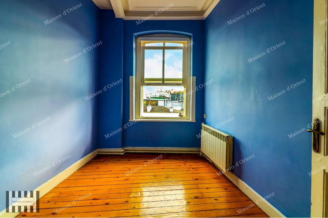 150sqm Flat with View for Rent in Dogan Apartment, Galata