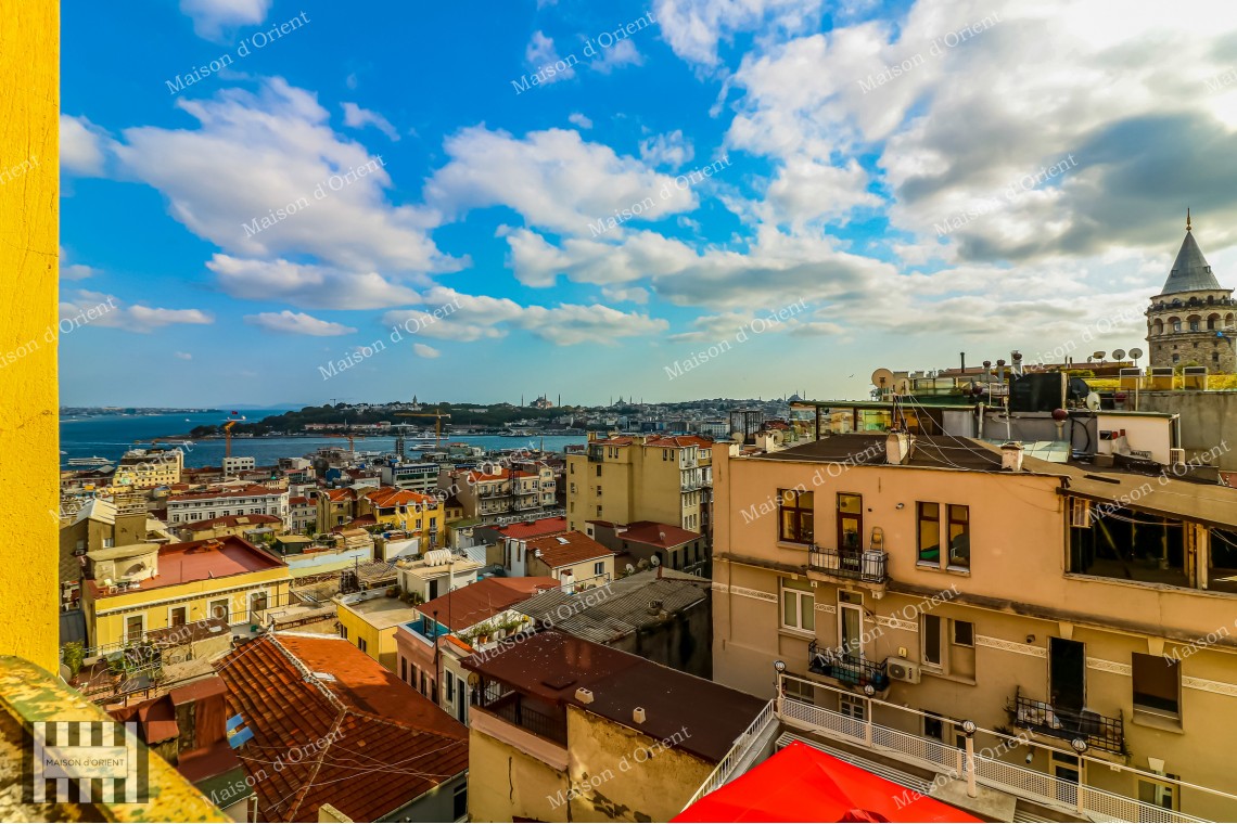 150sqm Flat with View for Rent in Dogan Apartment, Galata