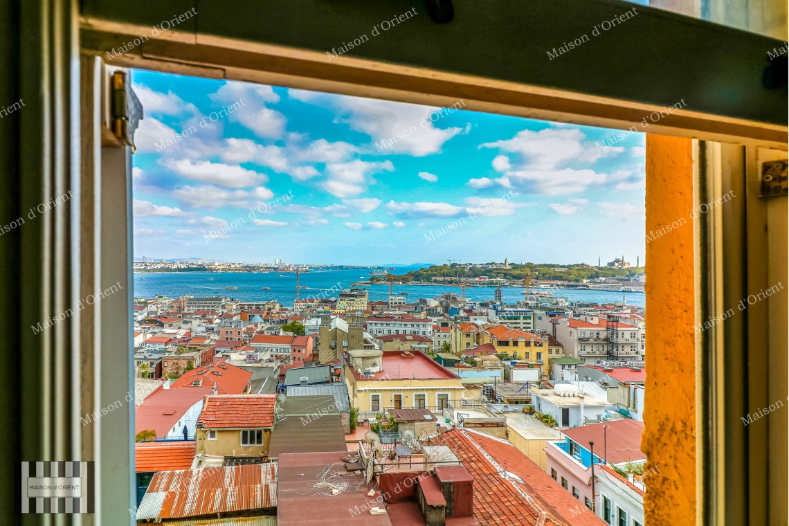 150sqm Flat with View for Rent in Dogan Apartment, Galata