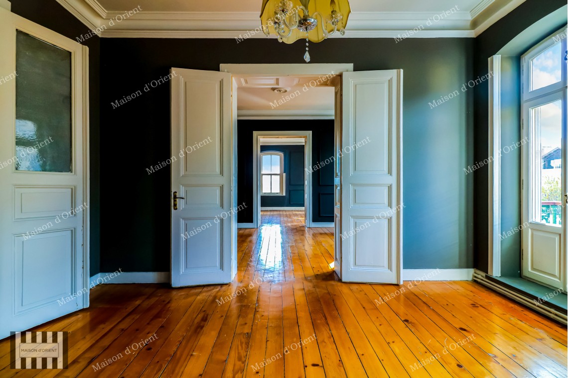 150sqm Flat with View for Rent in Dogan Apartment, Galata