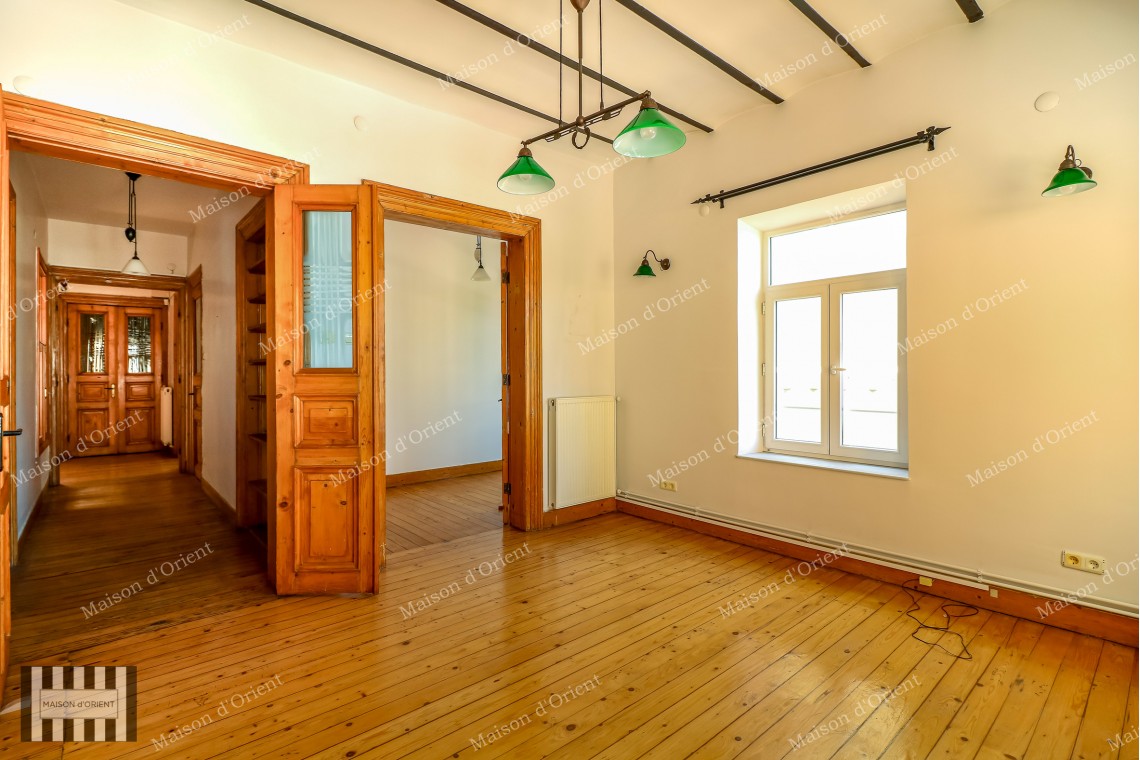 160 sqm Flat/Office for Rent in Sadık Pasa Building