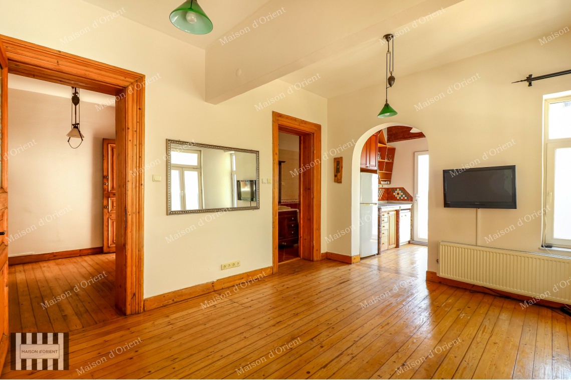 160 sqm Flat/Office for Rent in Sadık Pasa Building