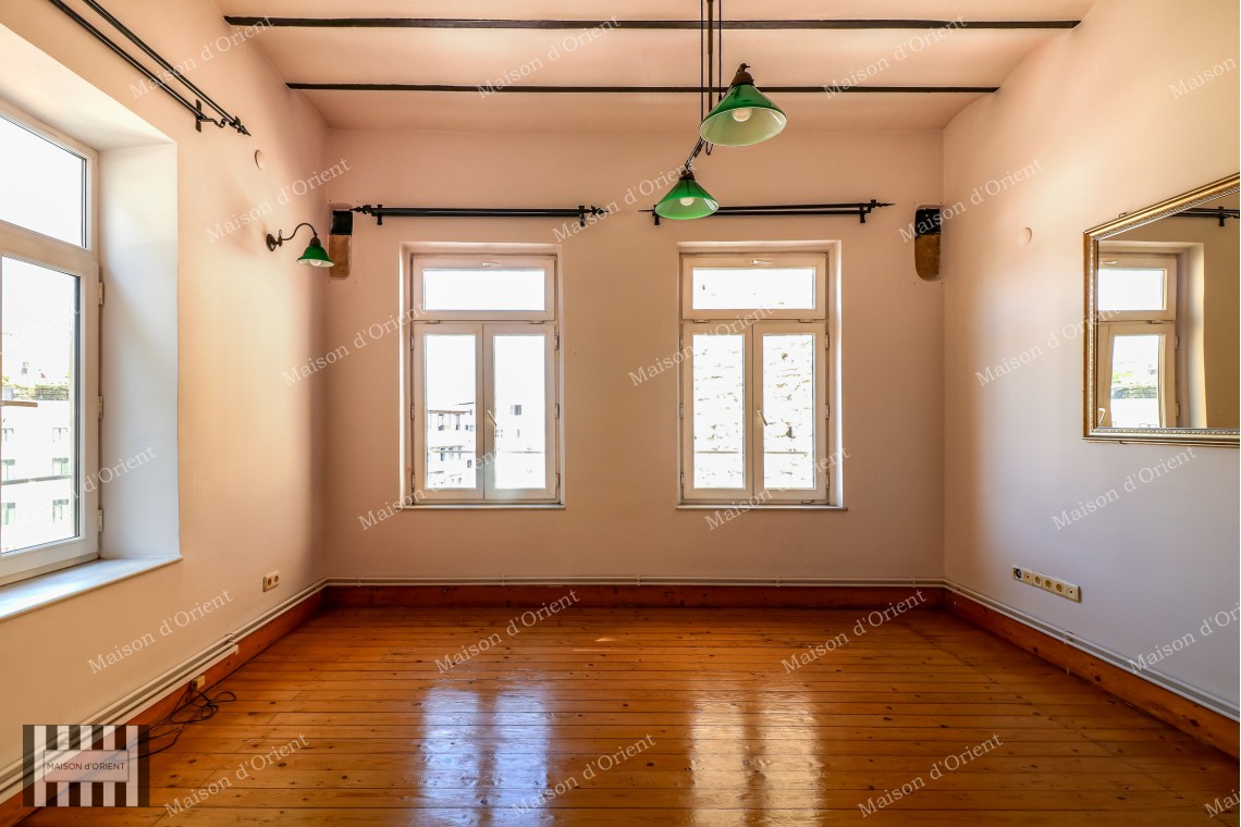 160 sqm Flat/Office for Rent in Sadık Pasa Building