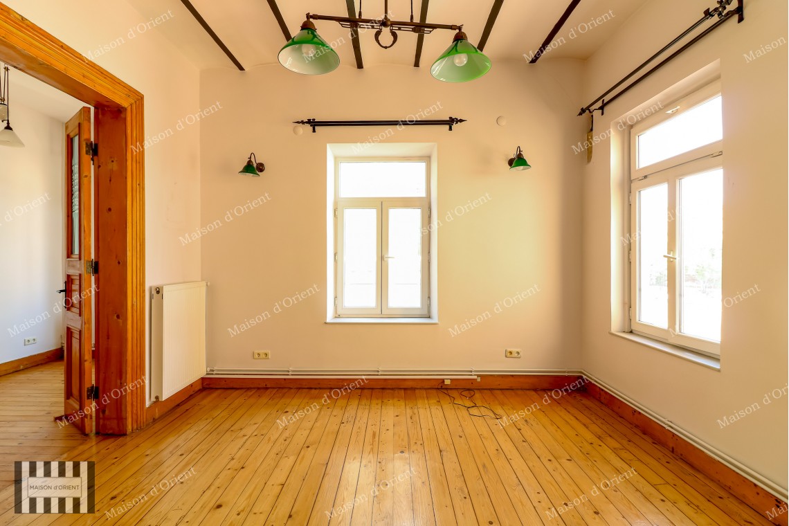 160 sqm Flat/Office for Rent in Sadık Pasa Building