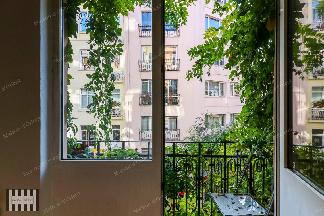 160sqm Historical Flat for Rent in Cihangir