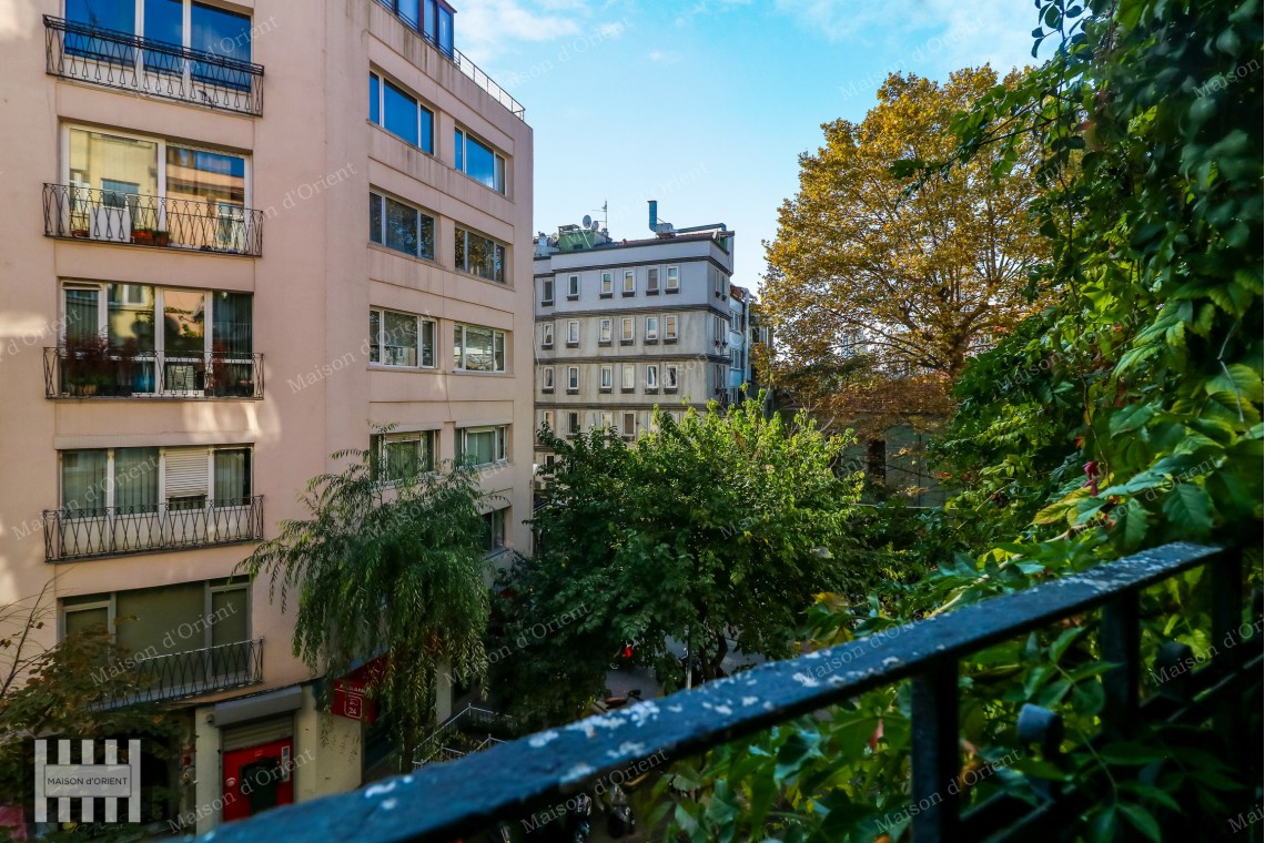 160sqm Historical Flat for Rent in Cihangir