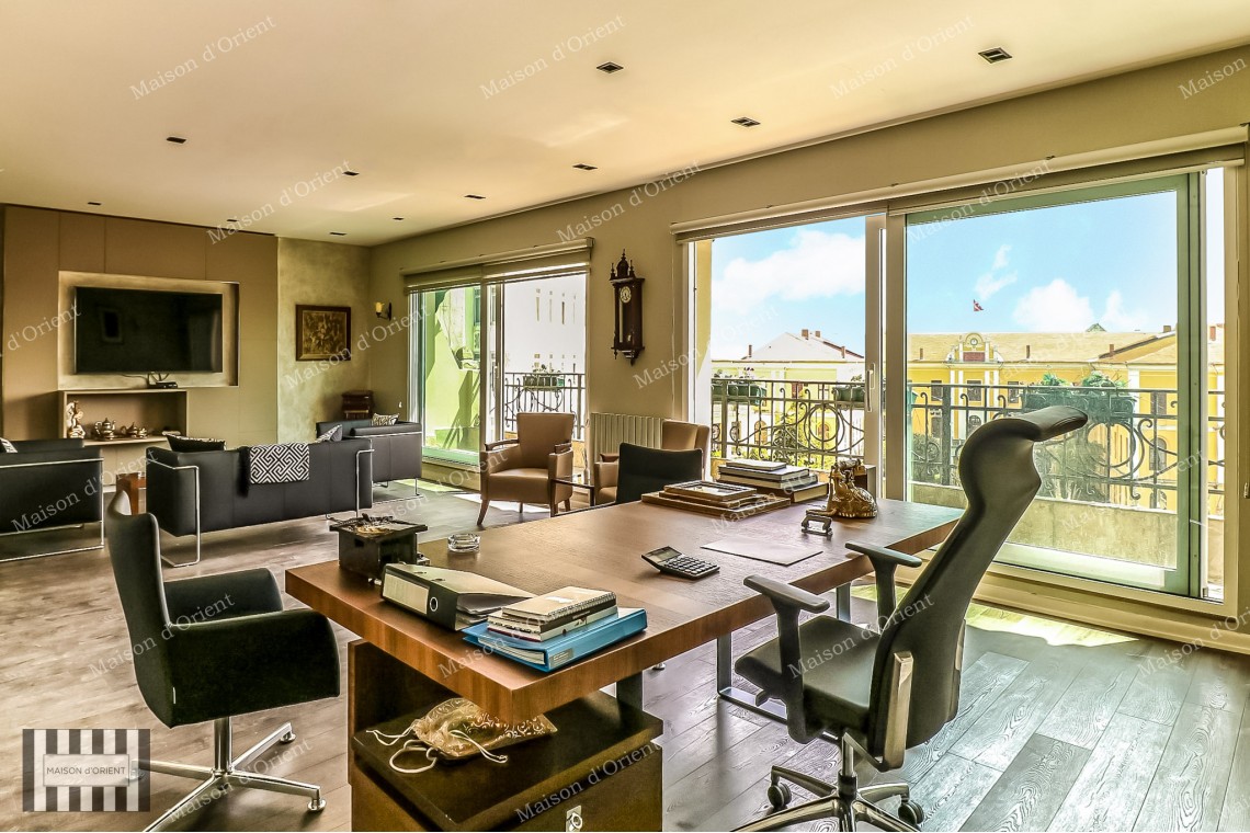 160sqm Office with Balcony for Rent on Istiklal Street
