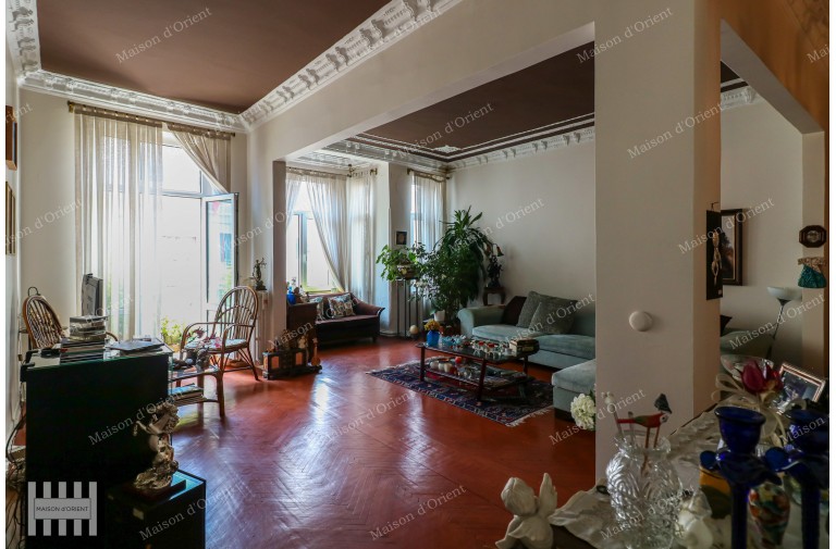 3+1 180sqm Flat for Sale in Taksim Historical Building