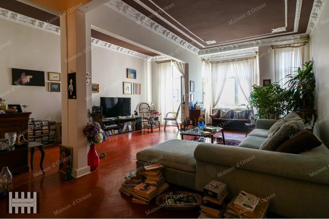 3+1 180sqm Flat for Sale in Taksim Historical Building