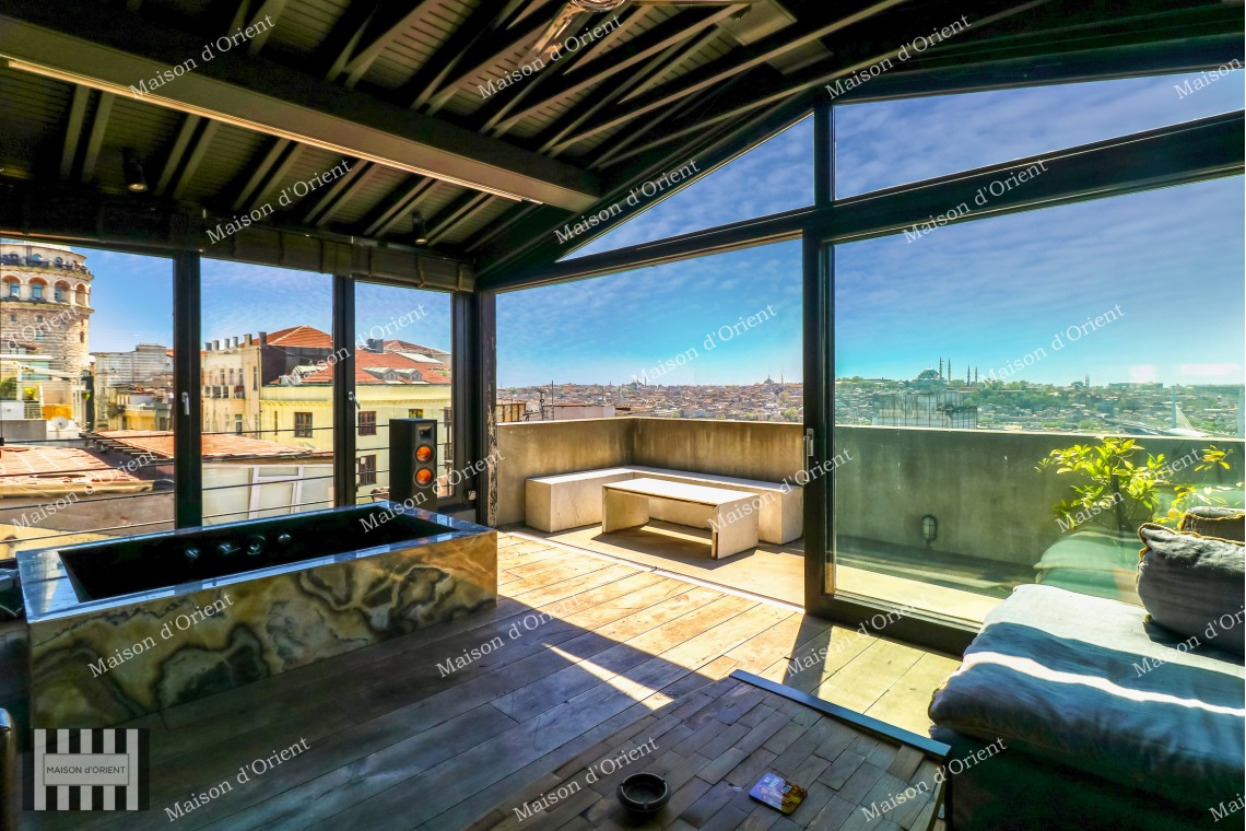 180sqm Penthouse Duplex with Terrace for Sale in Galata