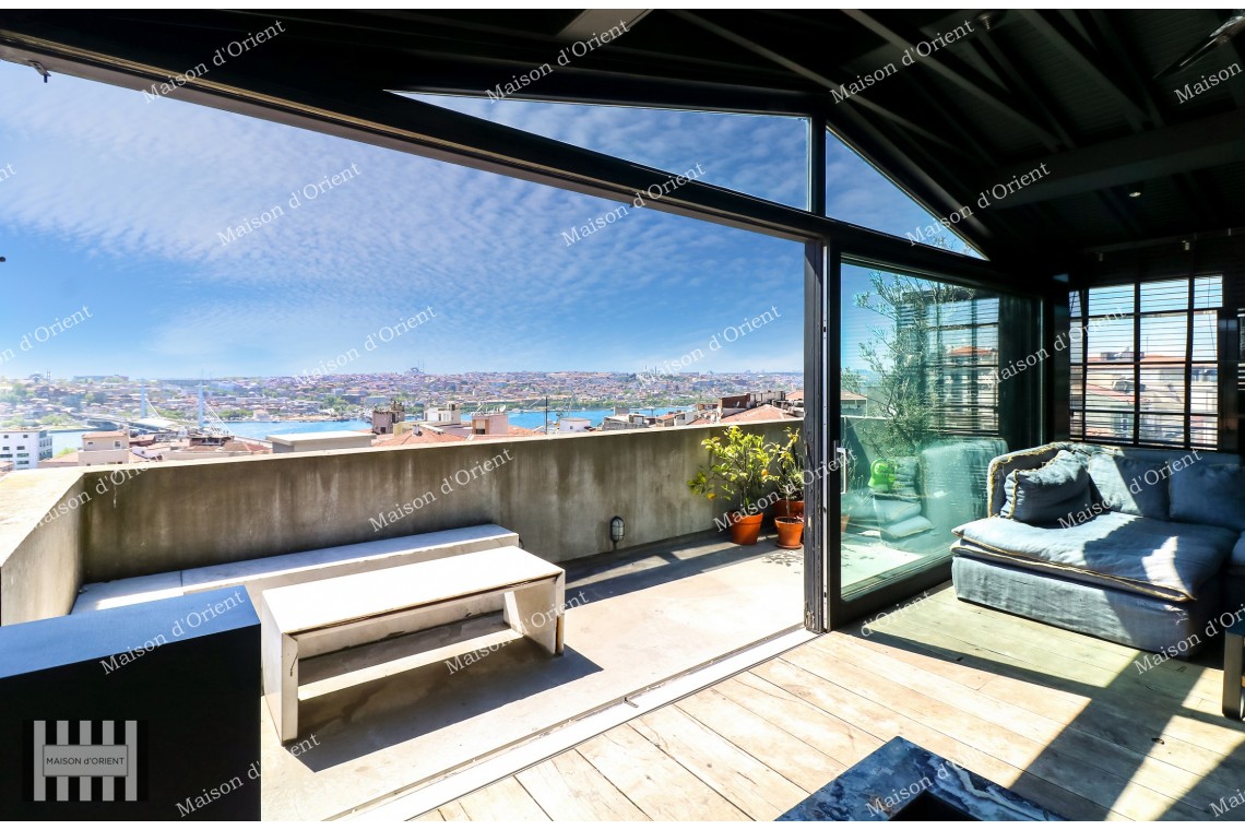 180sqm Penthouse Duplex with Terrace for Sale in Galata