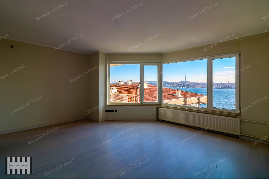 2+1 Duplex for Rent with Bosphorus View in Gümüşsuyu