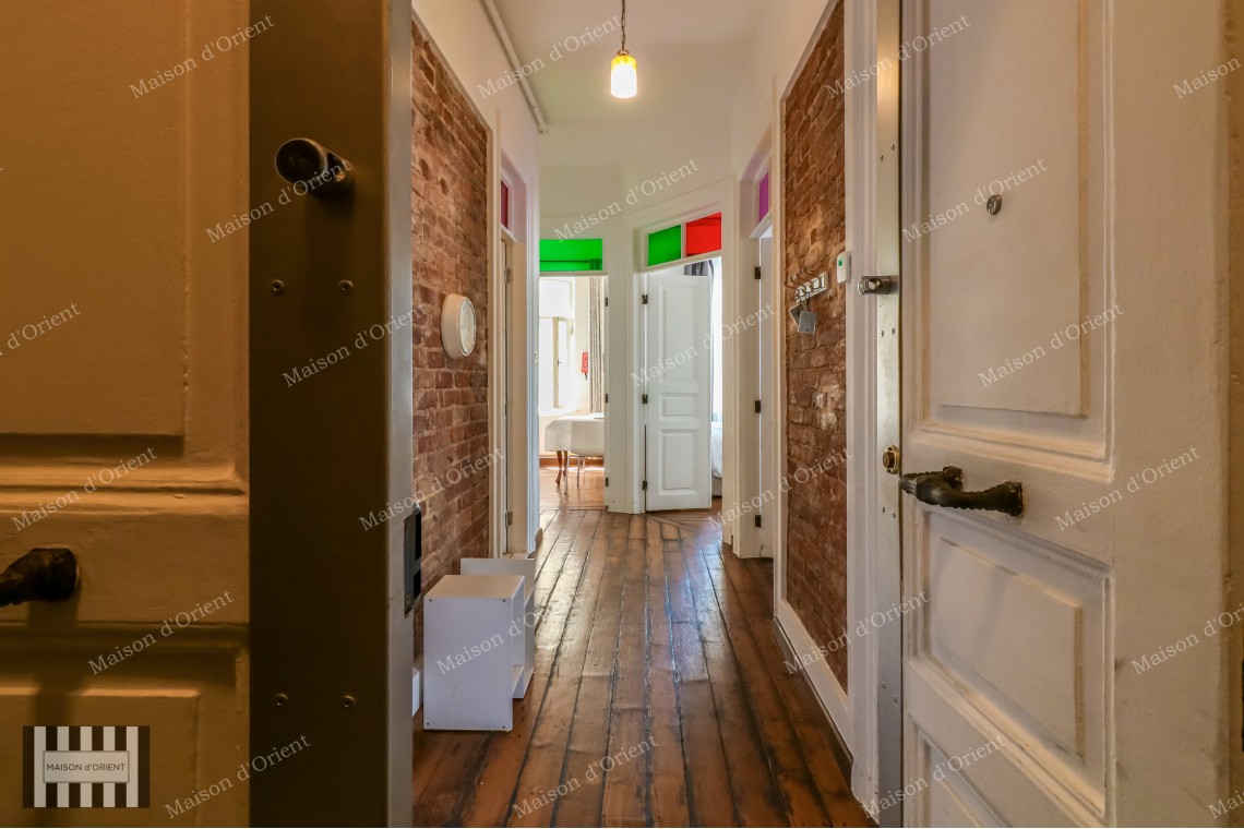 2+1 Furnished Rental Flat in Historical Apartment, Galata