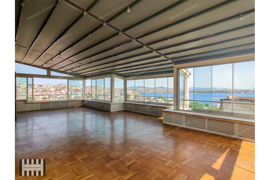Rental Bar/Restaurant Close to Istiklal Street