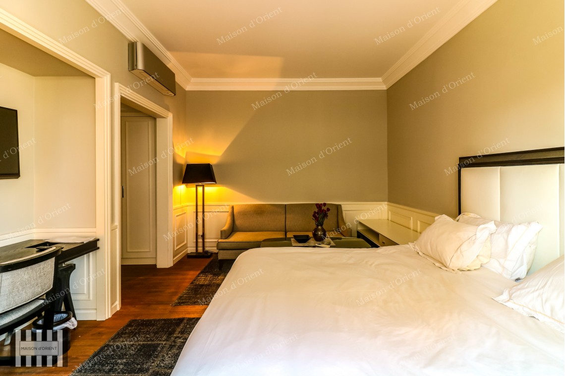 Harbiye Divan Otel Yanı Palas Binada 280m2 Satılık Daire