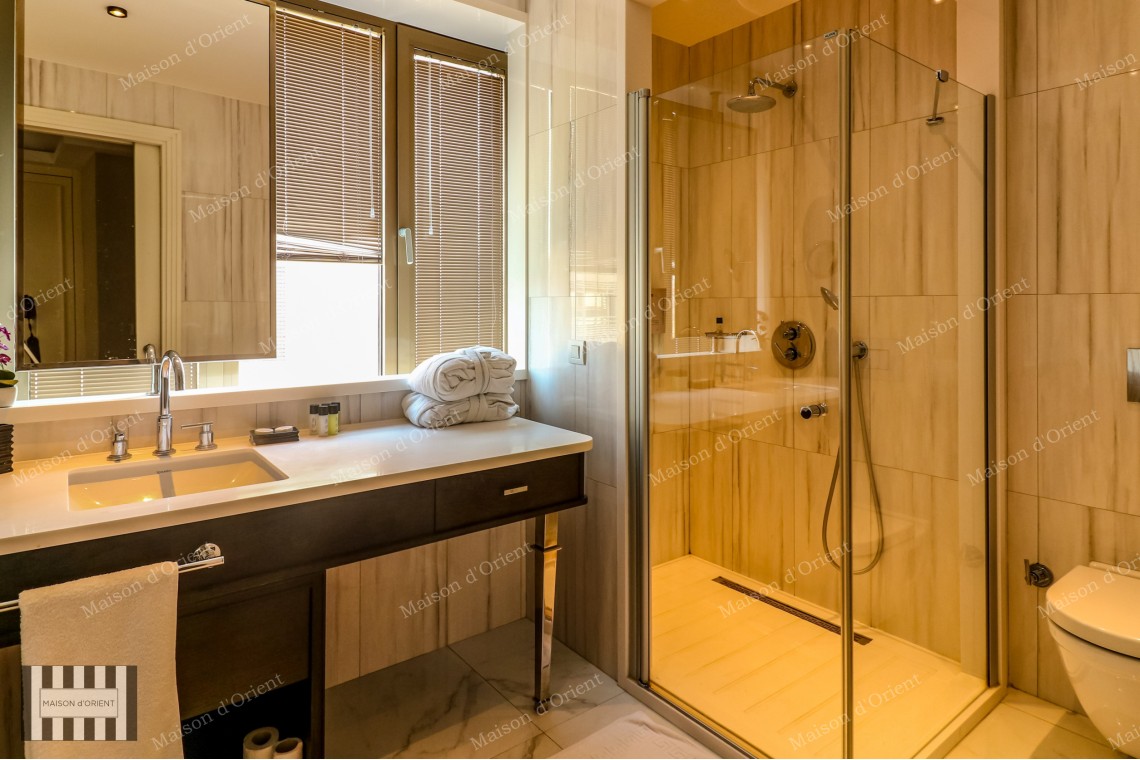 Harbiye Divan Otel Yanı Palas Binada 280m2 Satılık Daire