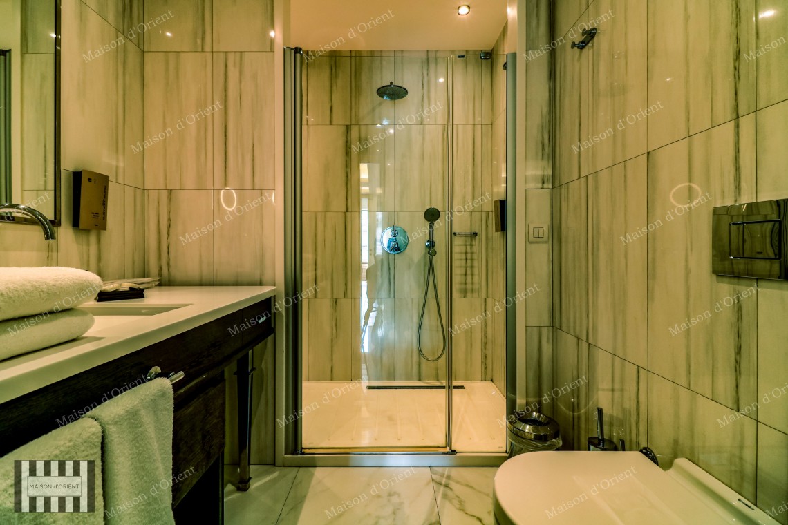Harbiye Divan Otel Yanı Palas Binada 280m2 Satılık Daire