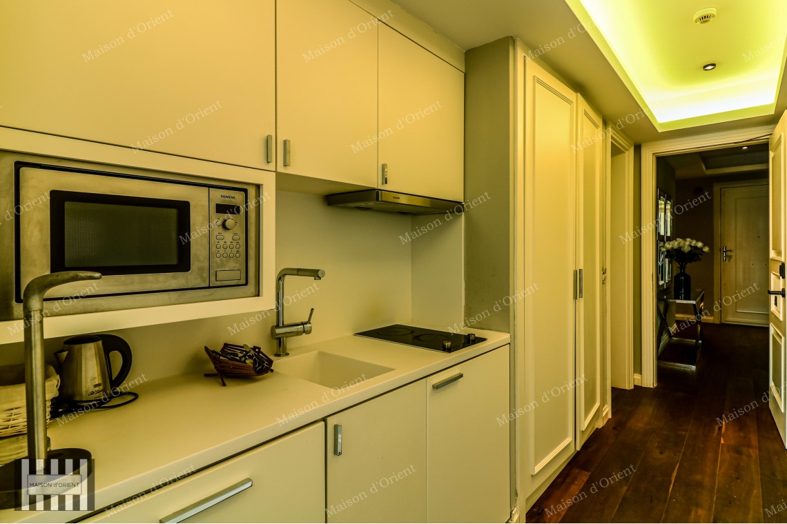 Harbiye Divan Otel Yanı Palas Binada 280m2 Satılık Daire