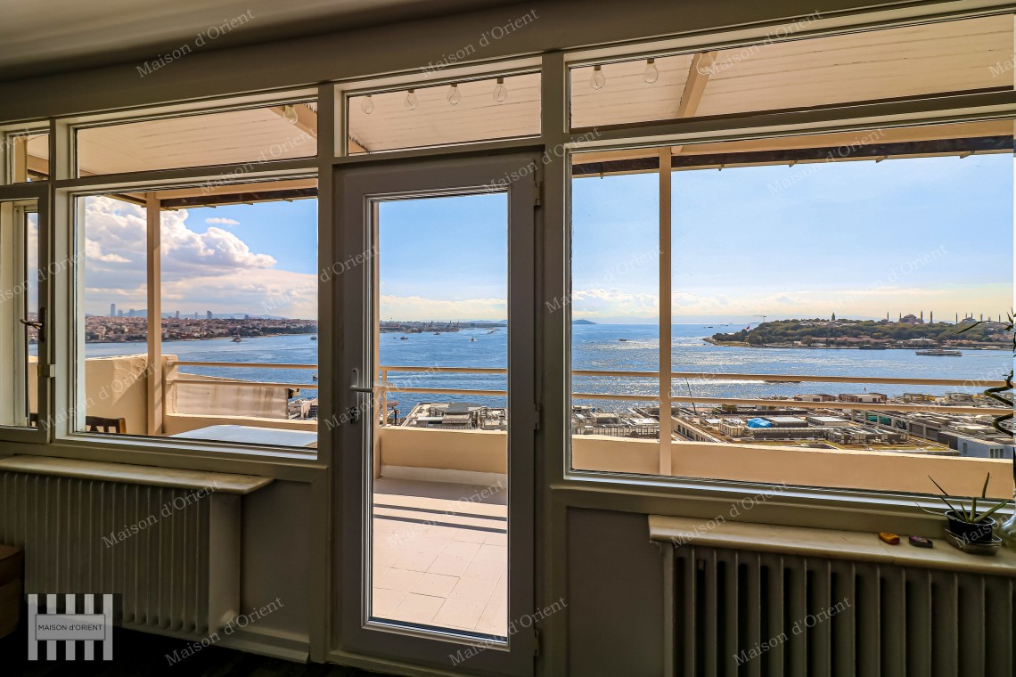 2+1 Flat for Rent with Terrace and Bosphorus View in Cihangir