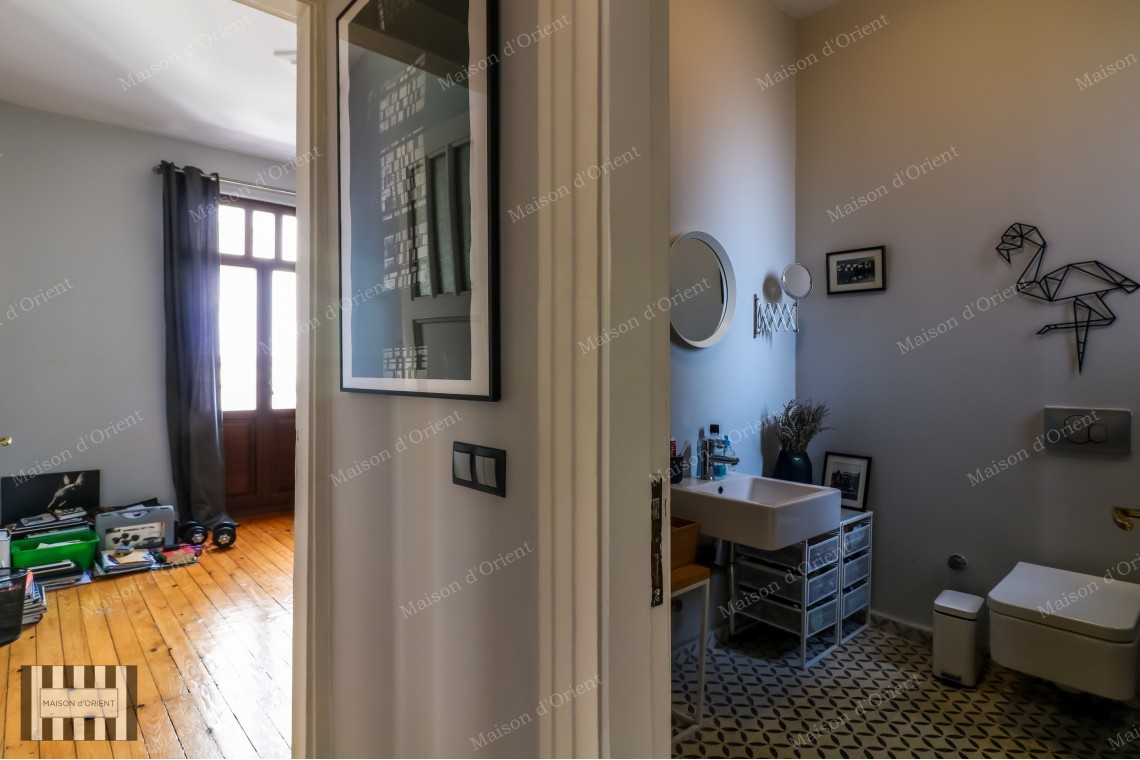 3+1 Flat for Rent in Historical Renovated Apartment