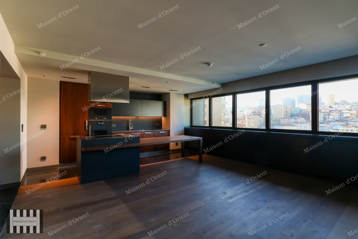 4+1 Residence with Panoramic City View for Sale in Nisantasi