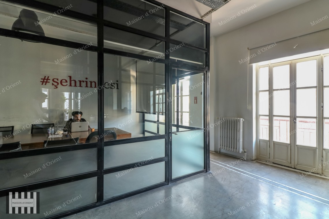 400sqm Office for Rent in Mısır Apartment