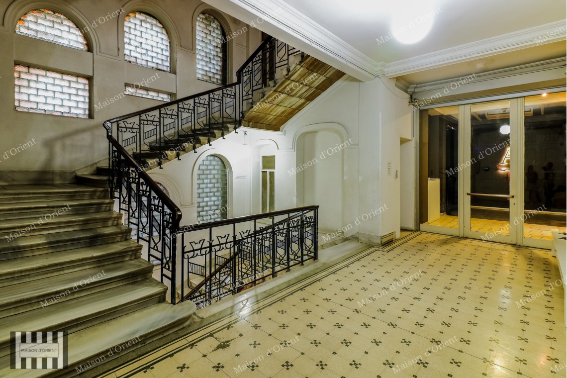 450sqm Office with Terrace for Rent in Misir Apartment