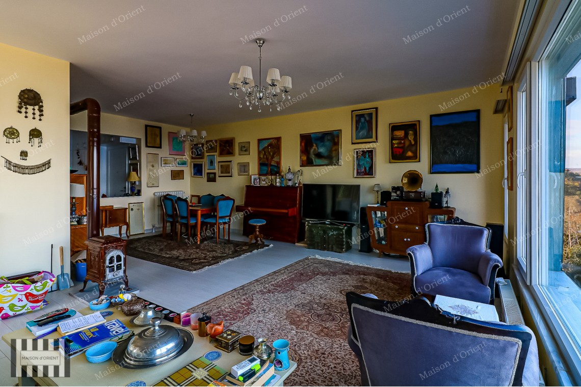4+1 Flat for Rent with Panoramic Bosphorus View in Tarabya