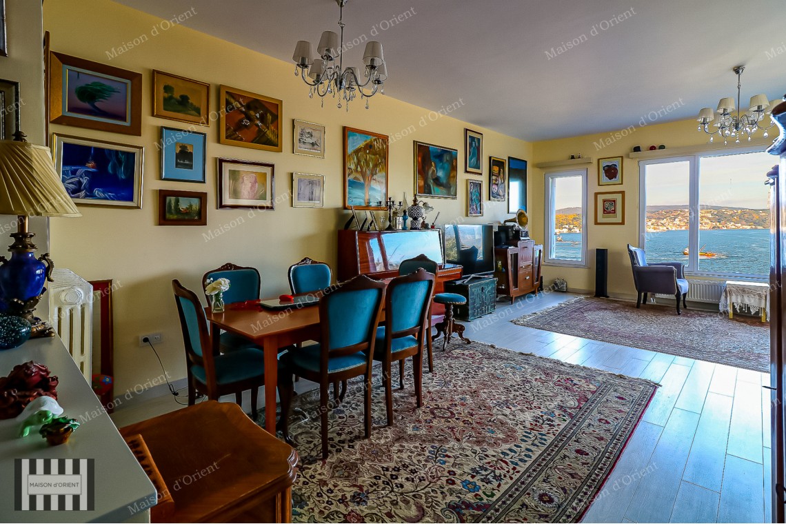4+1 Flat for Rent with Panoramic Bosphorus View in Tarabya