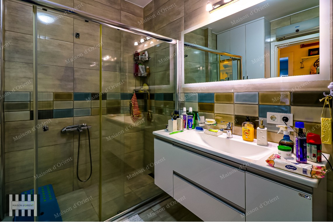 4+1 Flat for Rent with Panoramic Bosphorus View in Tarabya