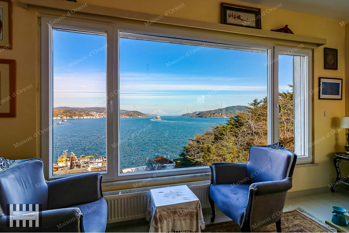 4+1 Flat for Rent with Panoramic Bosphorus View in Tarabya