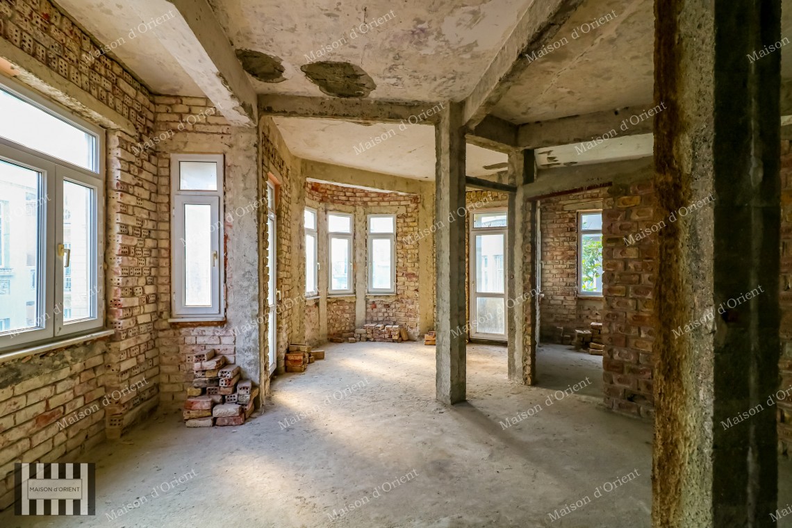 6 Storeys Historical Building for Sale in Central Cihangir