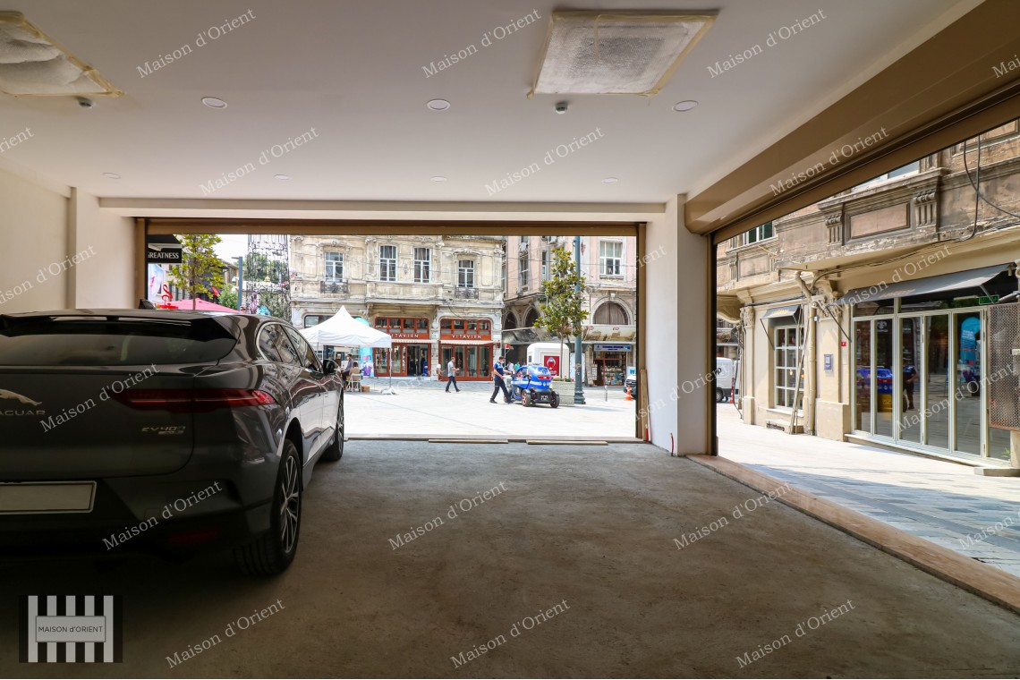 900sqm 5-Storeys Rental Building in Historical Tunel Square