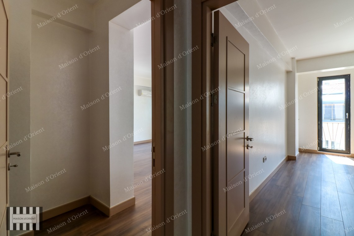 2+1 Rental Flat with Bosphorus View in Cihangir